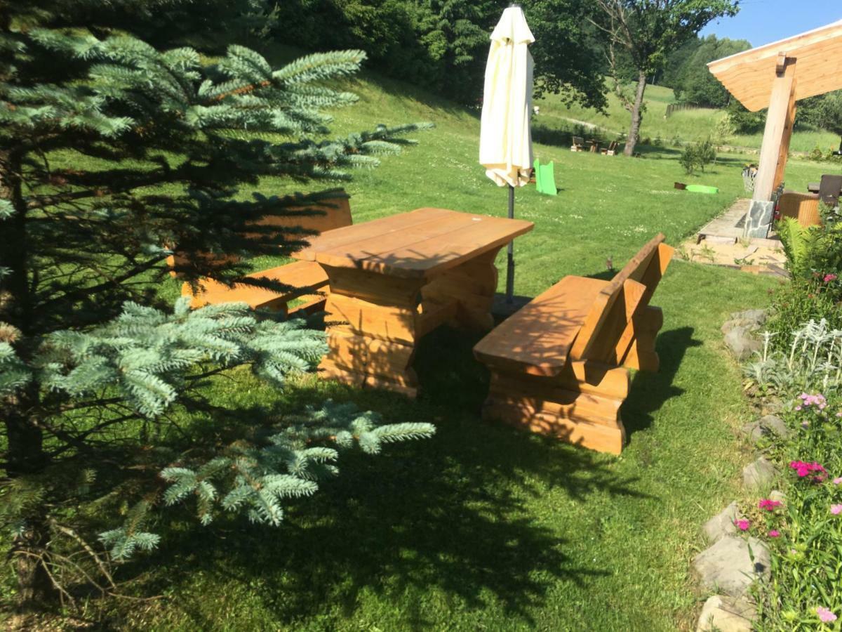 UDany Weekend Apartment Ustrzyki Dolne Bagian luar foto